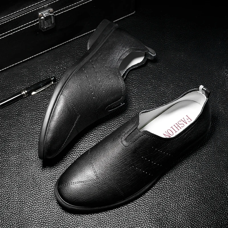 

Casual shoes men's hot selling new head leather breathable light bean shoes indestructible set of feet low help men's shoes big