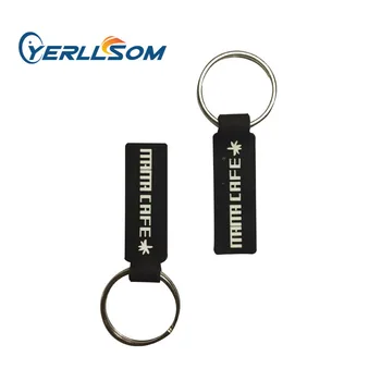 

High Quality Customized Peronalized 2D soft rubber keychain with custom shape for events K20053004
