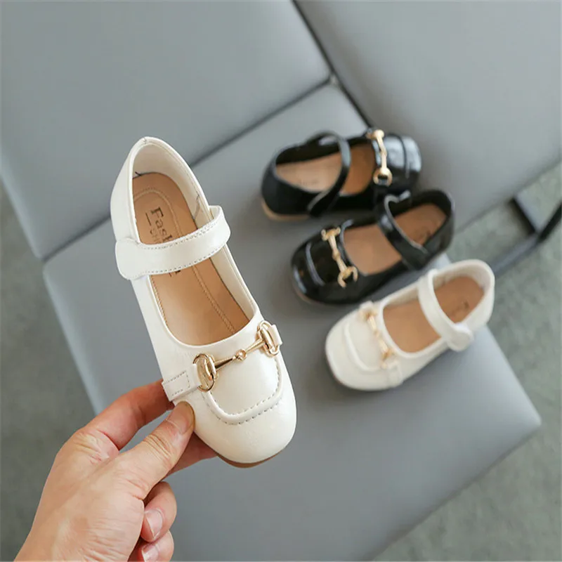 Kids Soft Bottom Bean Shoes for Girls White Square Toe Anti-Slippery Princess Shoes Children Hook&Loop Rubber Sole Leather Shoes