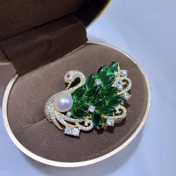 

Green crystal animal swan corsage fashion pin Korea deserve to act the role of ms coat suits temperament joker brooch