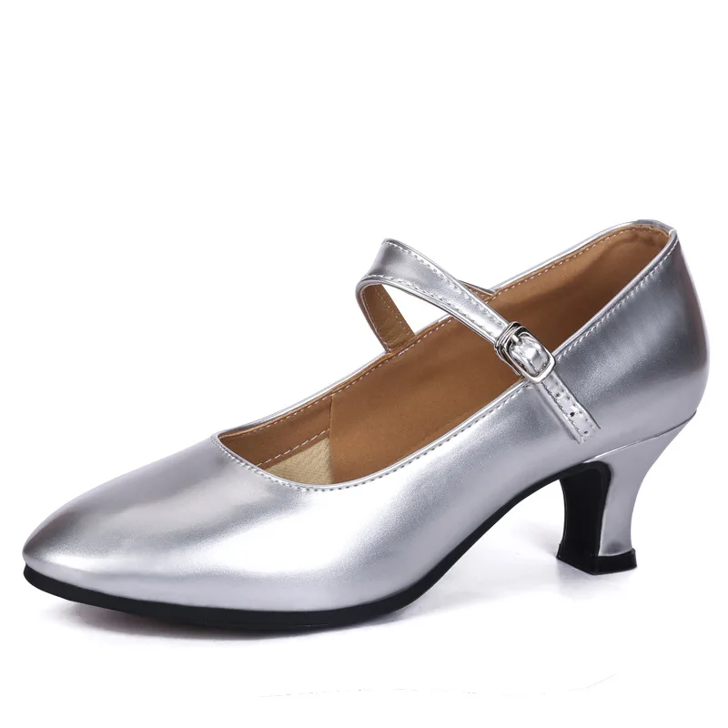 

Latin Dance Shoes Women's Adult Low Heel Dance Shoes Soft Bottom Shoes for Square Dance National Standard Companionship Modern D
