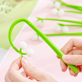 

4PC Korean Creative Small Fresh Fruit Gel Pen Cute Student Exam Writing Black Signature Pen Office Pen Kawaii School Supplies