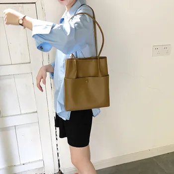 

College Style Tote Bag Women's Large Capacity Soft Leather Lightweight Shoulder Bag 2020new Solid Color Travel Casual A387