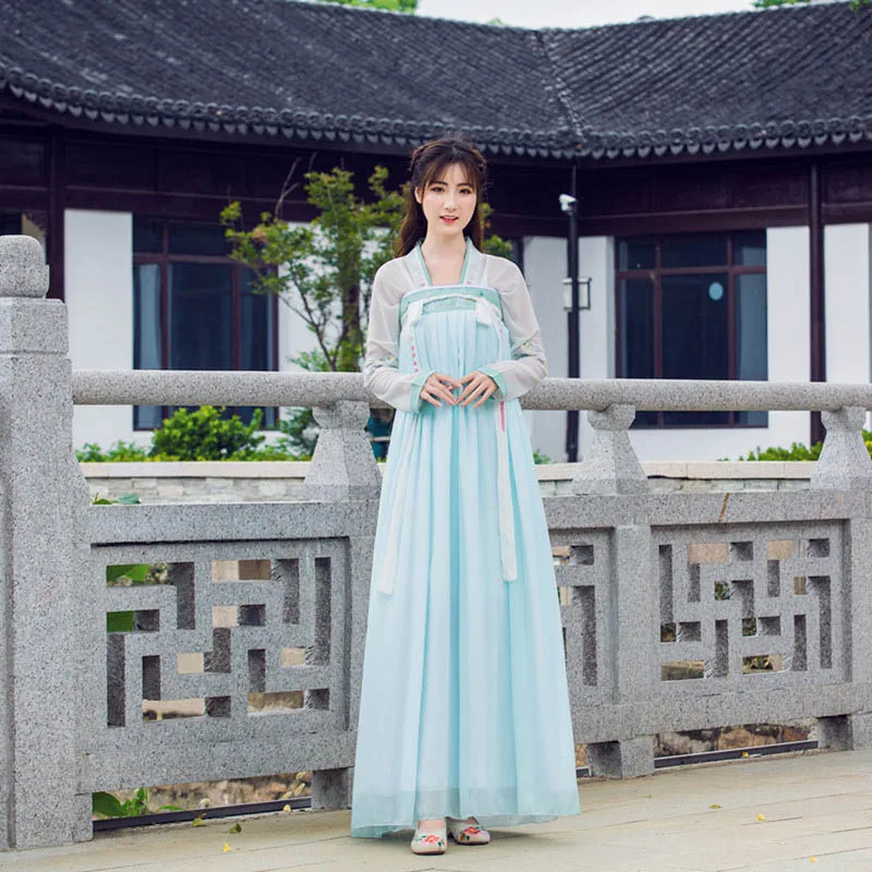 Green tops and skirt Hanfu старинный китайский костюм для женщин Элегантный современный Hanfu традиционная китайская одежда народный костюм для танцев DQL1698 - Цвет: Green tops and skirt