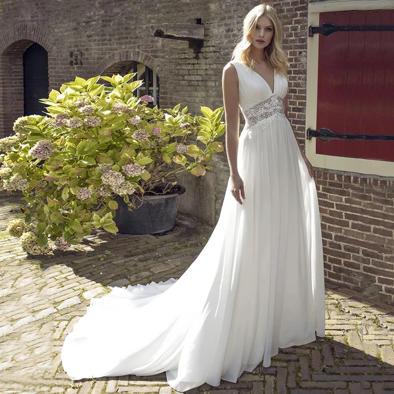 

Charming Hot Sale Chiffon Wedding Dresses Sleeveless V Neckline Lace Wedding Gowns Back Out Bridal Dresses Court Train Pleating