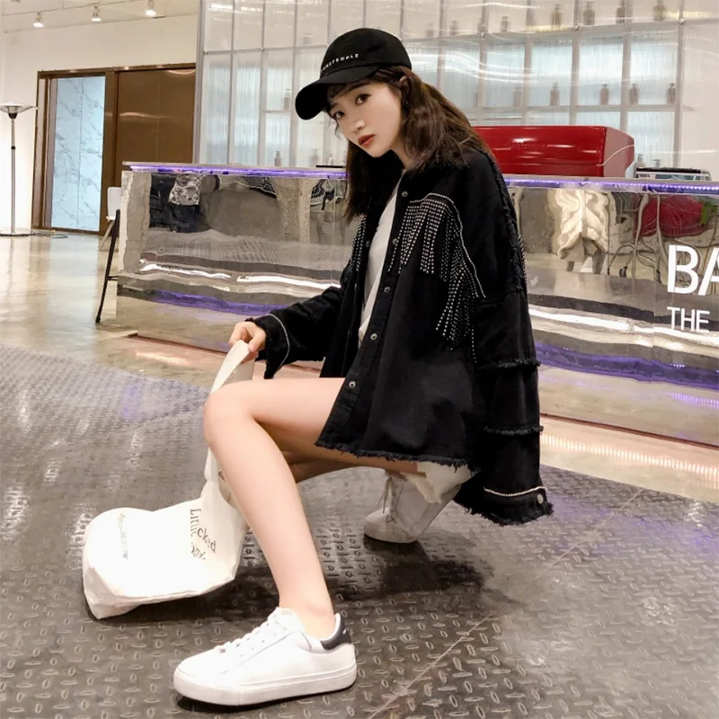 Black Loose Denim Jacket Women Vintage Stylish Fringe Beaded Button Jeans Jacket Women 2020 Turndown Collar Chic Chaqueta Mujer