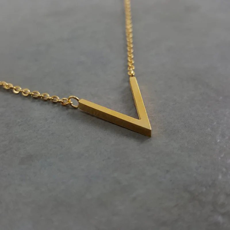 V Attract 2019 Letter Chevron Necklace For Women Stainless Steel BFF Jewelry Geometric Tringle Charm Kolye Friendship Gift | Украшения и