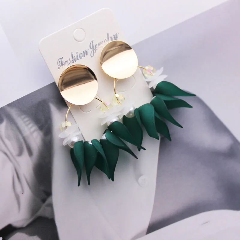 Женские акриловые серьги гвоздики с жемчугом и листьями|Серьги-гвоздики| |