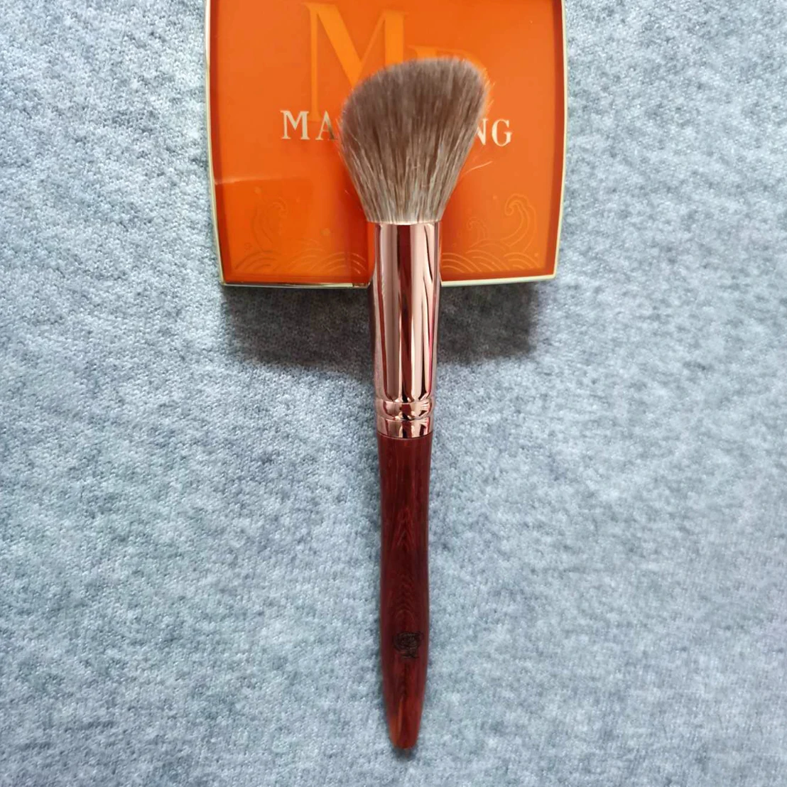 K62 Professional Handmade Makeup Brush Soft Red Fox Goat Hair Angled Multi-task Contour Blush Brush Rosewood Make Up Brushes 2