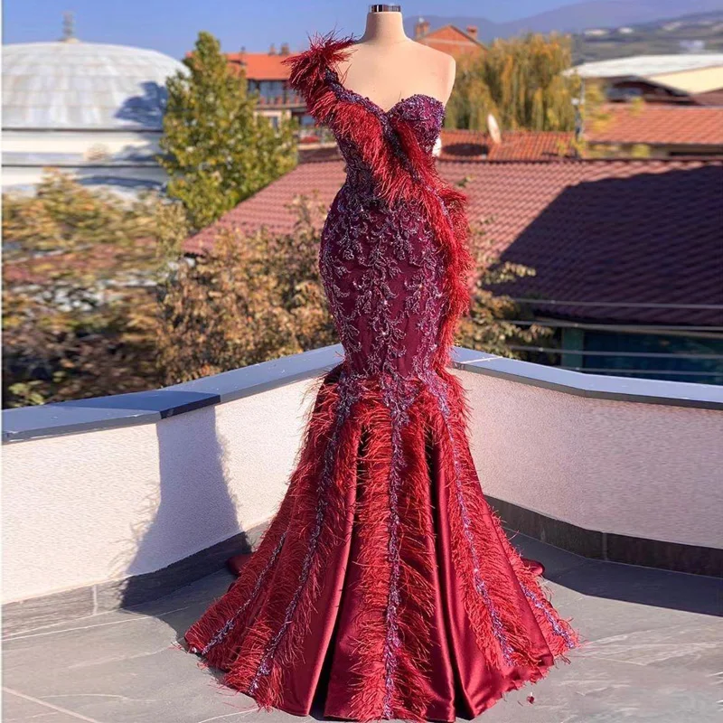Одно плечо Красное Перо вечерние платья Кружева аппликации бисером Abendkleider robe de soiree платье выпускного вечера