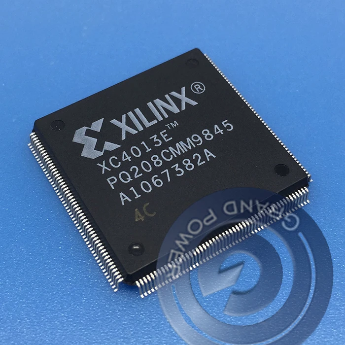 

5PCS XC4013E-4PQ208C XC4013E FPGA ic