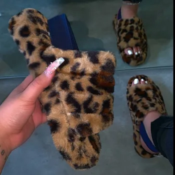 

Women's Spring Plush Slippers Flat Bottom Antiskid Indoor All-around Comfortable Sandals Outdoor Leisure Sandals Home Slippers