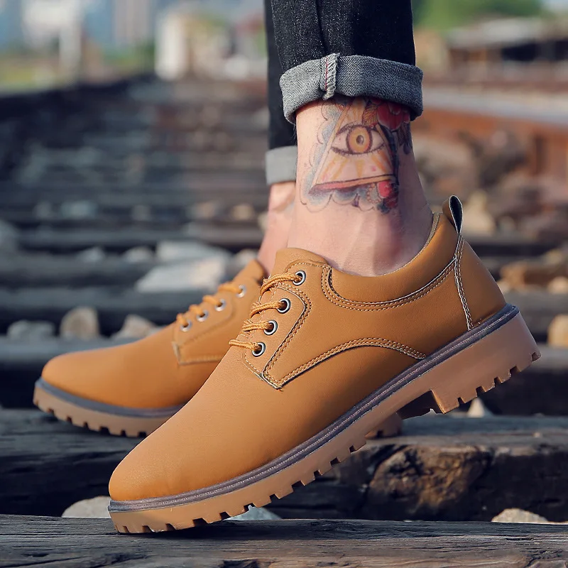 

Classics Fashion Chelsea Boots Men Ankle Round Toe Lace-Up Winter Boots Solid Casual Cross-tied Motorcycle Shoes