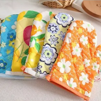 

2pcs/pairs high quality fashion lovely Heat Resistant Silicone Glove Cooking Baking BBQ Oven Pot Holder Mitt Kitchen random colo