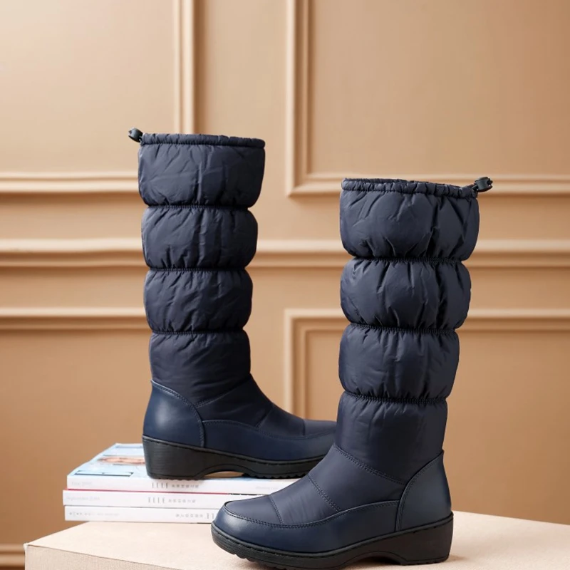 REAVE CAT/Большие размеры 35-44, новинка г. Модные женские ботинки теплые зимние ботинки на пуху зимние сапоги до середины икры на толстом меху Размеры 35-44, whit - Цвет: Blue