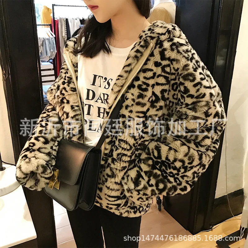 

CC Studios CC Home "Small Ear"-Cool Can Sprout Import Rex Rabbit Fur Hooded Coat T79