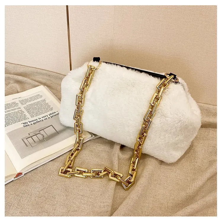 Thick Chain Fake Fur Armpit Bag 2021 Winter High-quality Soft Plush Women's Designer Handbag High Capacity Travel Shoulder | Багаж и