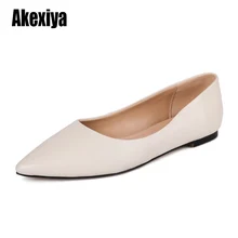 Женские лоферы; мокасин из овчины; натуральная кожа; слипоны с острым носком; обувь на плоской подошве; цвет бежевый, синий; ручная работа; s156