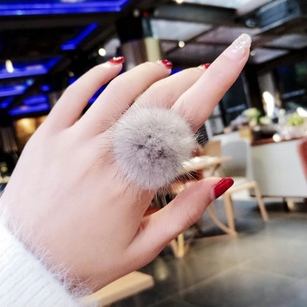 ZDFURS* очаровательная брошь с помпоном для женщин, подарки для девочек, милые меховые пушистые шаровые брошки и булавки для воротника, ювелирный рюкзак, приспособление для Бейджа - Цвет: 17 Donkey skin ash
