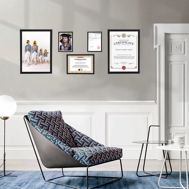 アンティーク手彫りの無垢材の絵画フレーム3個。