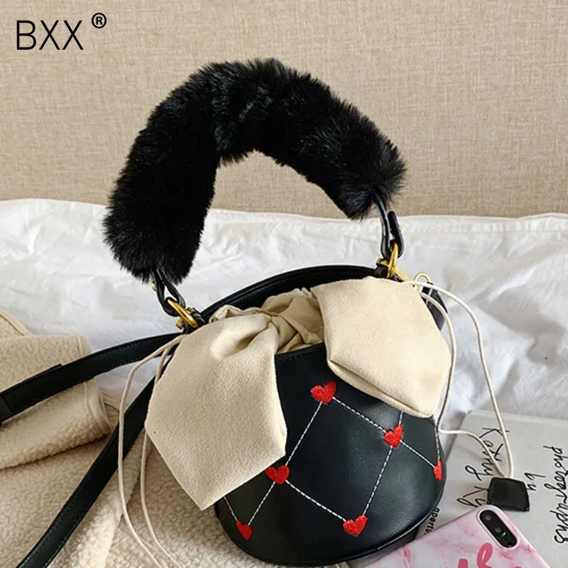 

[BXX] Fur Crossbody Bucket Bags For Women 2020 Winter All-match Drawstring Flap Shoulder Messenger Bag Lady Warm Handbags HK018