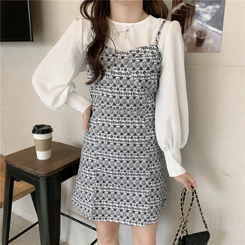 Early Autumn Dress for Small Children 2021 New Chic Sweet Suspender Skirt with Bottom and Coat | Женская одежда