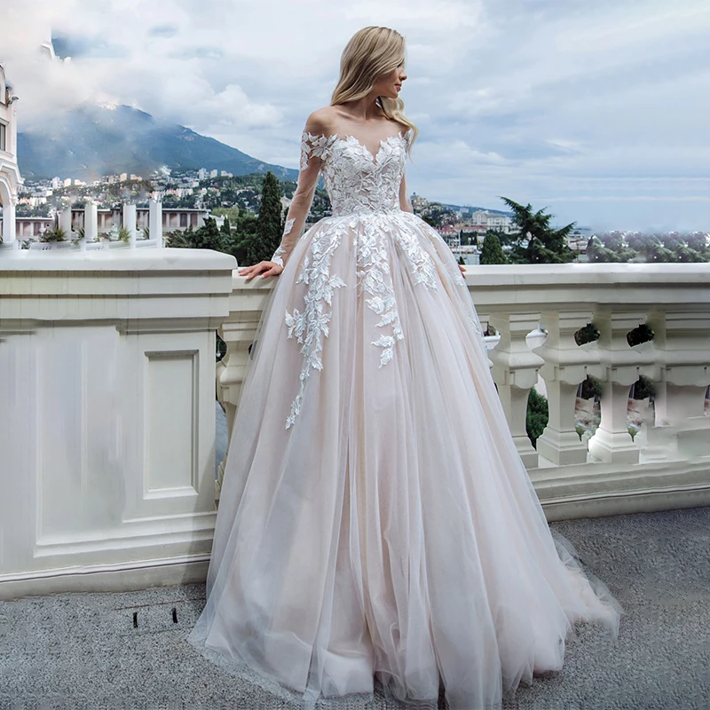 Luxury Long Sleeves Wedding Dresses A Line V Neck Bridal Wedding Gown Lace Appliques Floor Length Illusion Vestido De Noiva