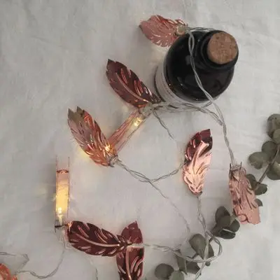 LED Light String New Rose Gold Wrought Iron Feather Leaves 10 Led Battery Light Bedroom Party Decoration Christmas Lights String