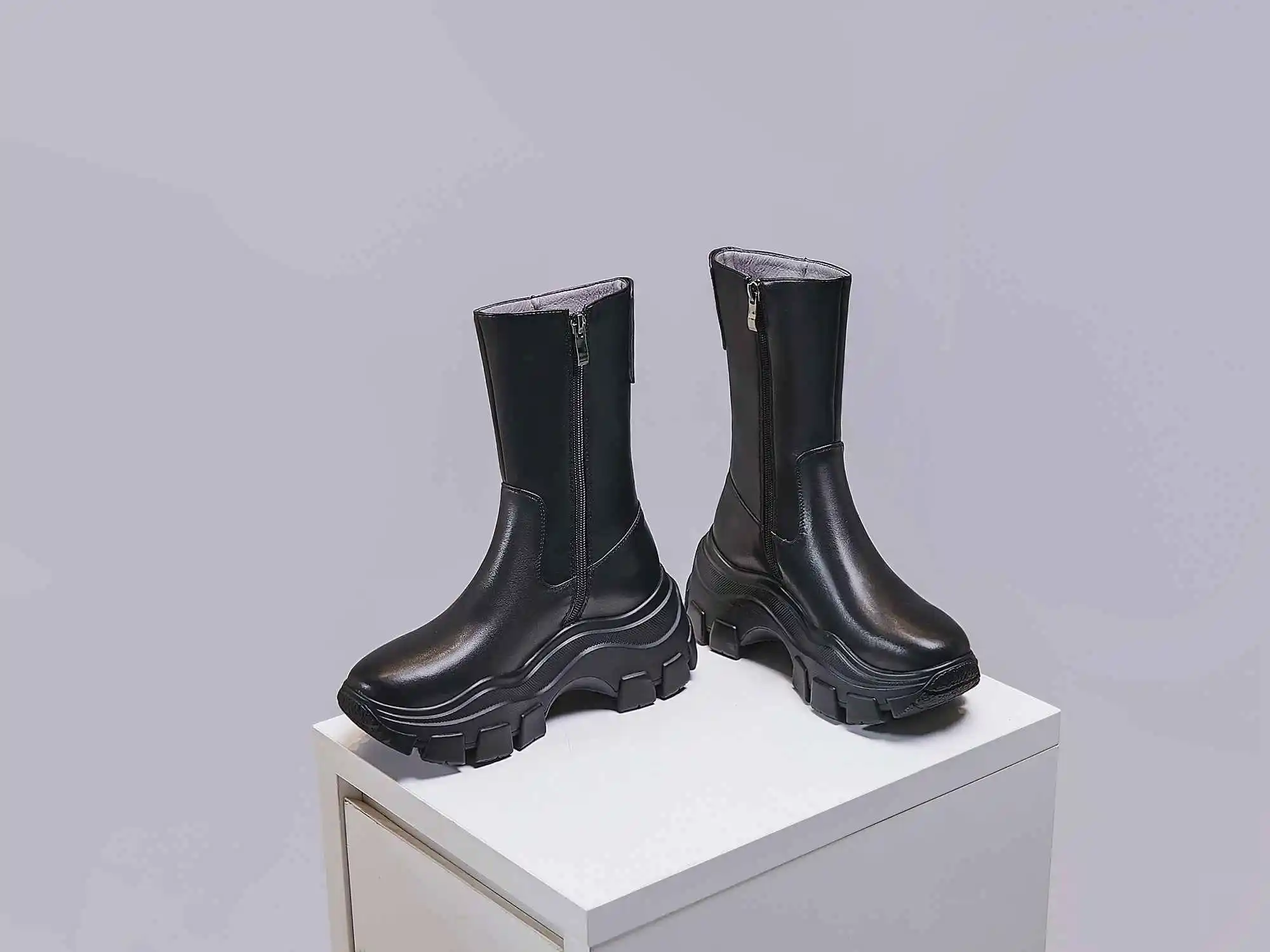 Botas mujer; обувь на высоком каблуке; женские мотоциклетные ботинки из коровьей кожи на толстой подошве; металлические застежки-пряжки сохраняющие тепло сапоги