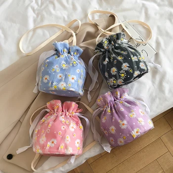 

Casual Women Canvas Shoulder Bag Daisy Lace Mesh Classic Texture Creative Design Chic Drawstring Messenger Handbags