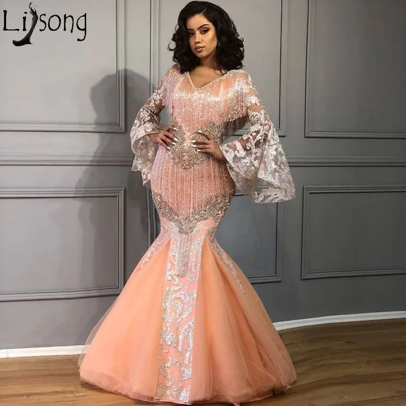 

Saudi Arabic Mermaid Evening Dress Elegant Lace Puffy Long Sleeve V Neck Prom Dresses Tassels Peach abendkleider robe de soiree