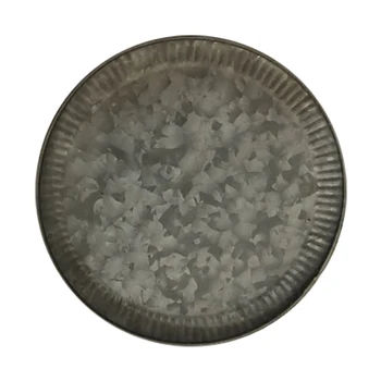 

Retro Disc Iron Craft Storage Serving Tray Antique Metal Round Tray Dessert Cake Dried Fruit Plate Home Kitchen Decoration M