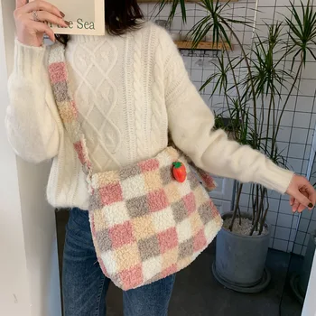 

Shoulder bag women's new wave Korean version of the Messenger bag fashion lamb wool shoulder bag