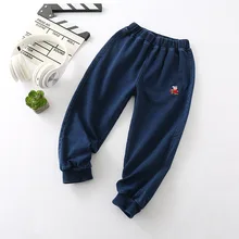 Детская одежда; сезон весна-осень; эластичные трикотажные джинсы с рисунком поросенка; K7953