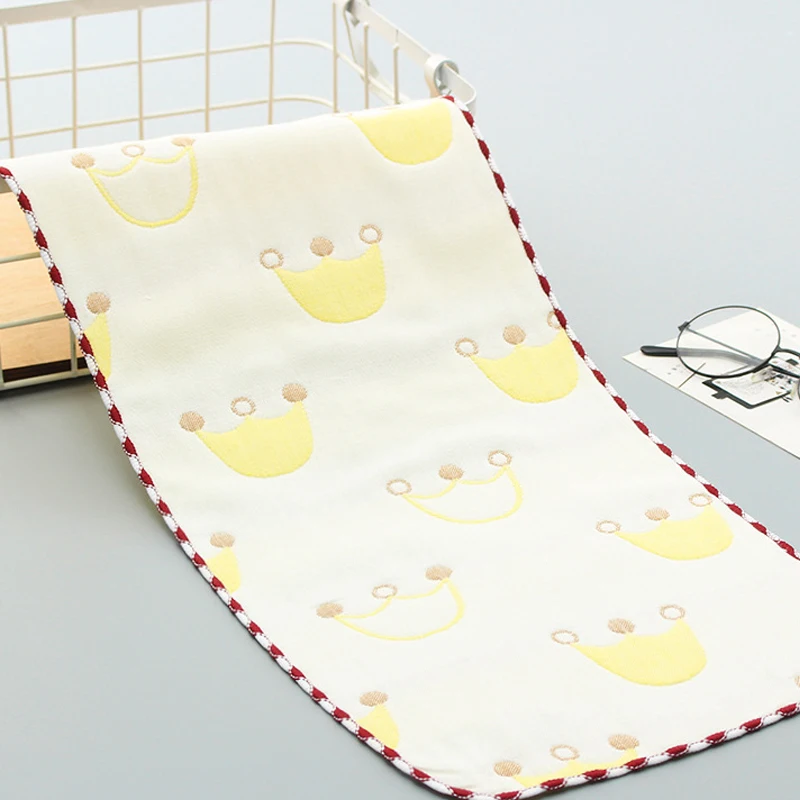 Муслиновые носовые платки детское полотенце для новорожденных многоразовая ткань муслиновые Детские хлопковые салфетки марлевые мочалки для новорожденных детей - Цвет: Lace yellow crown