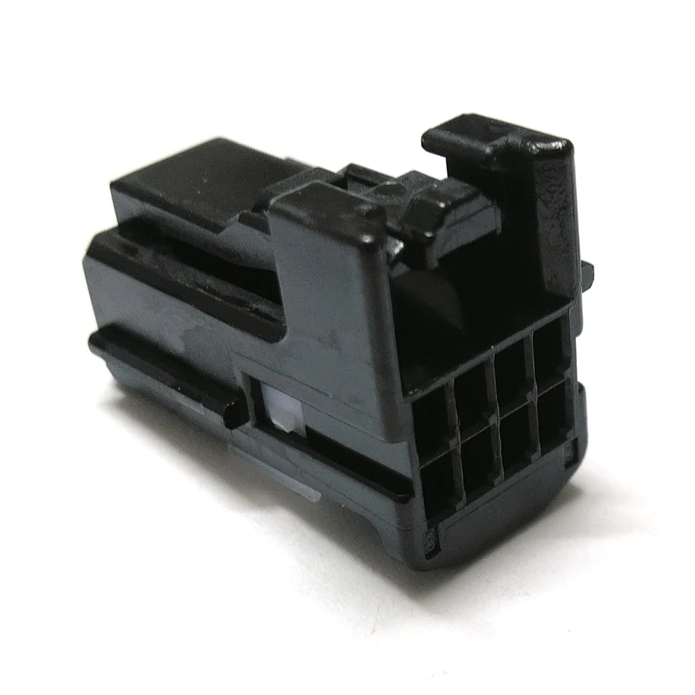 1379659 1 [Автомобильный 8 Вт Штекерный корпус ASSY BLAC]|plug in remote control|automobile glueautomobile headrests |