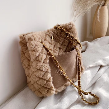 

Elegant Female Plaid Large Tote Bag 2019 Winter New High quality Plush Women's Designer Handbag Chain Shoulder Messenger Bag