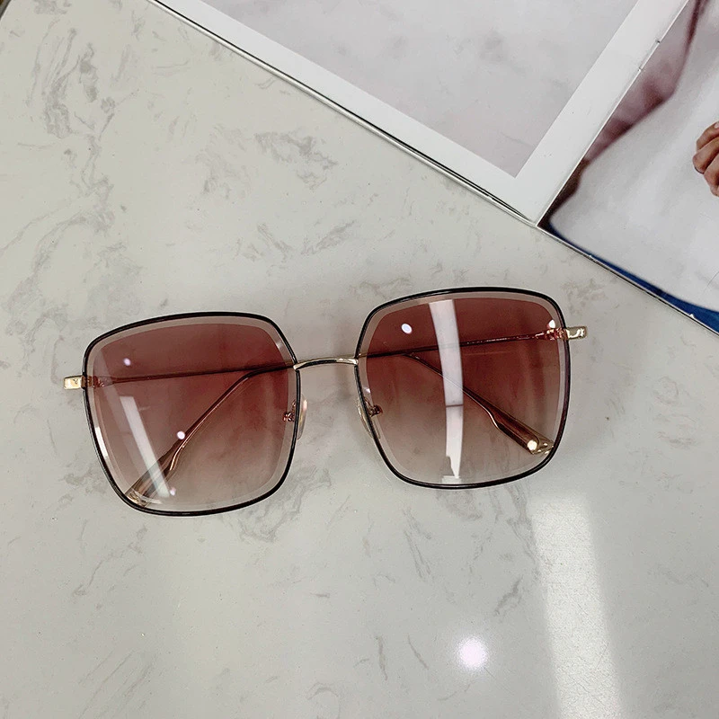 

New Fashion Trendy Big Box Metal Female Sunglasses Luxury Vintage Personality Cut Edge UV Protection High Quality Sun Glasses