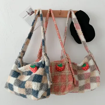

Autumn and Winter New Lamb Hair Sloping Bag Cute Student Large-capacity Grid Bag Ladies Shoulder Bag