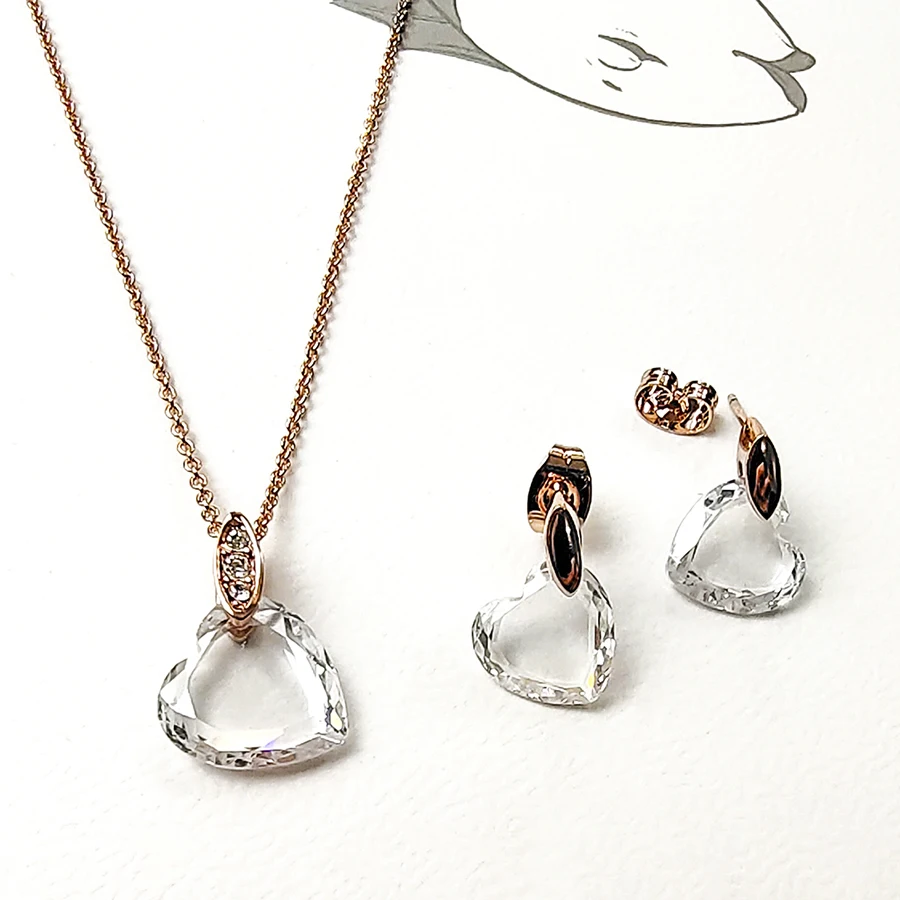 

Комплект из колье и серёг, с подвеской в виде сердца