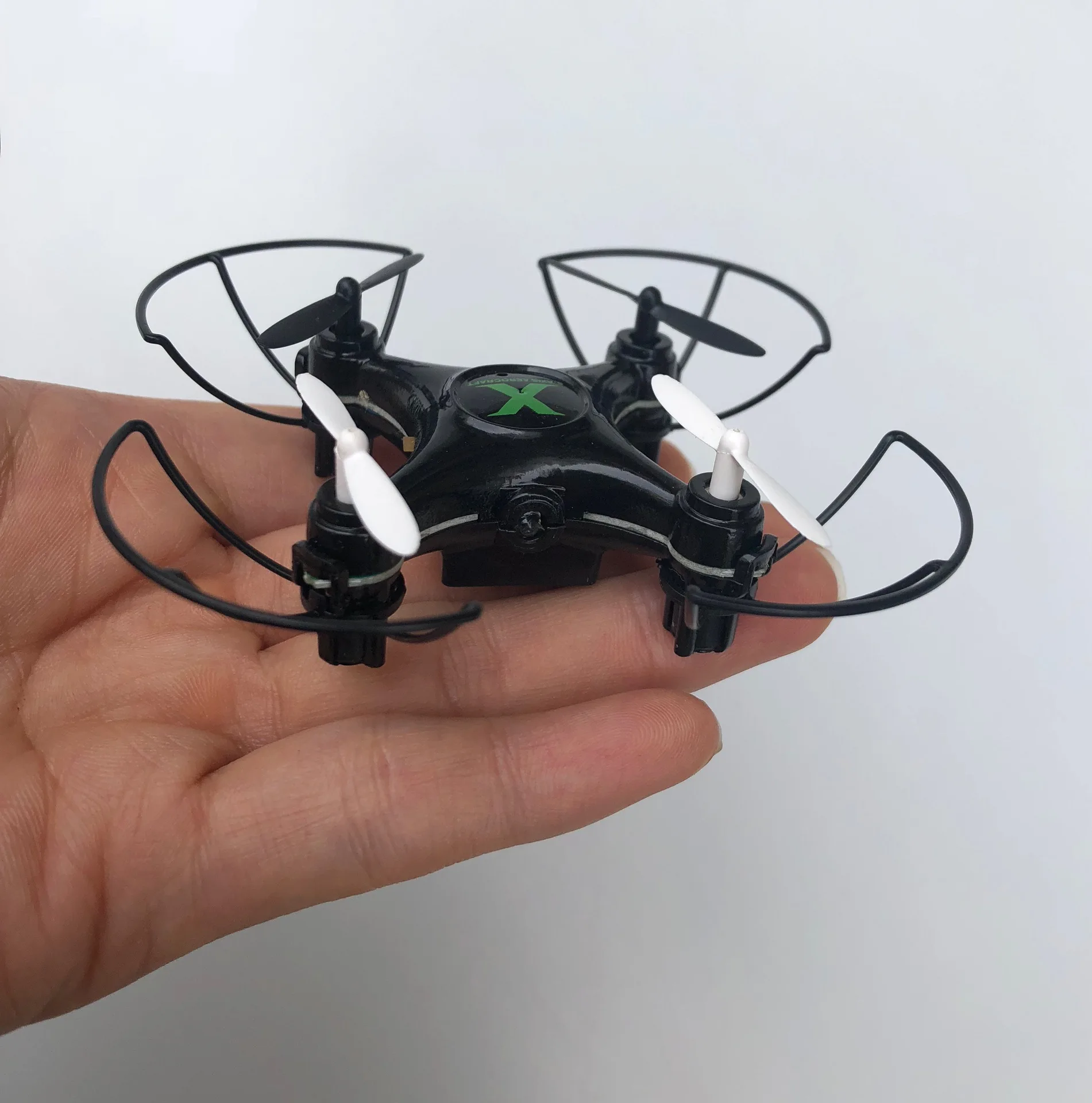 

Hot Selling Remote Control Mini Quadcopter Remote-controlled Unmanned Vehicle Multi-functional Headless Return Plane Toy
