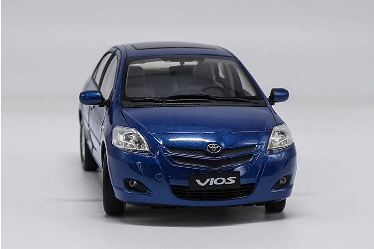 1:18 Toyota Vios 2008 литая под давлением модель автомобиля игрушка дверь может быть открывается для детей подарки на день рождения Коллекция игрушек