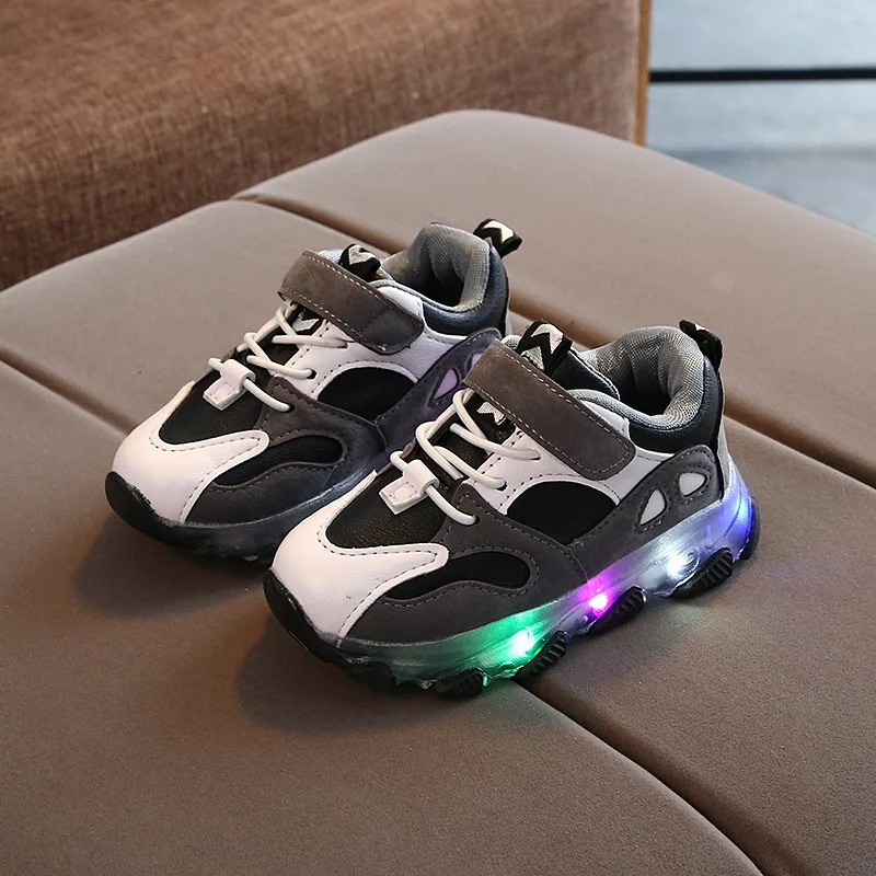 

Glowing Sneakers for Children Boys Shoes with Sole Enfant Led Light Luminous Sneakers for Girls Shoes Kids Led Shoes