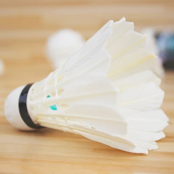 

12PCS Badmintons 6.5cm White Goose Feather Flight Stable Games Training