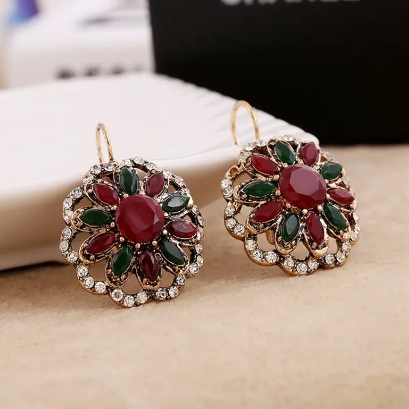 

vintage antique gold Bohemian style resin stone earring women's France buckle earrings one pair xye241