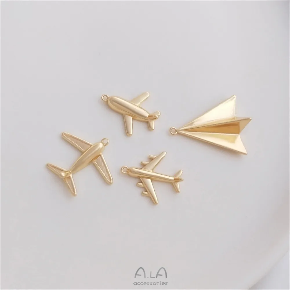 Рисунок 2 - Цепочка с подвеской в виде самолета