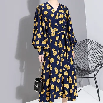 

Women 2020 Early Spring New V-Neck Puff Sleeve Floral Dress Casual Fashion Retro Print Temperament Dress Plus Size