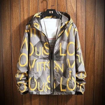 

Spring Autumn Couple Thin Windbreaker Jacket Mens Letter Print Street Couple Jacket Coat Young Male Hooded Bomber Jacket 5XL