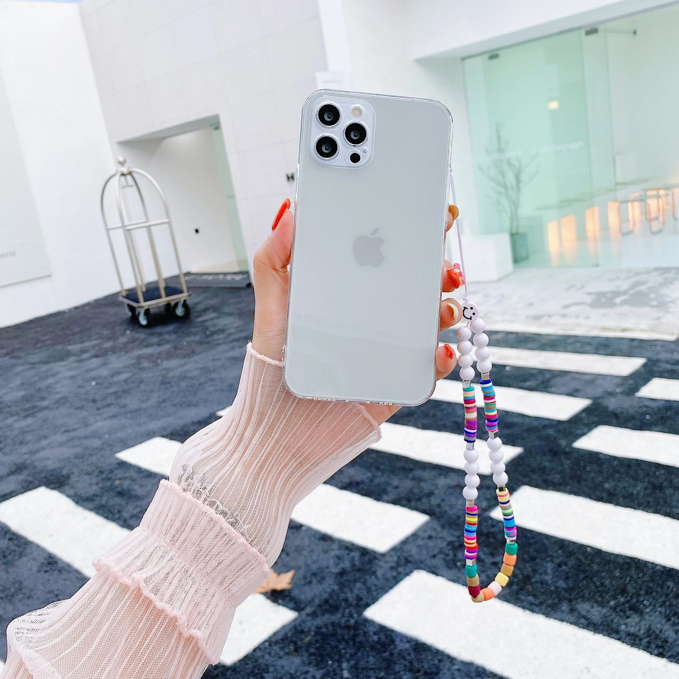 Colored Chain Beads Pendant Hand Strap Hang Case For iPhone 13 11 12 Pro X XR XS Max 7 8 Plus SE2 Mini Lanyard Charm Clear Cover iphone 13 pro max leather case