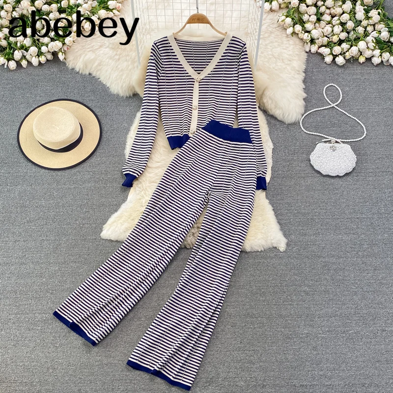 Новинка Осень-зима 2021 модный вязаный кардиган в полоску с V-образным вырезом и